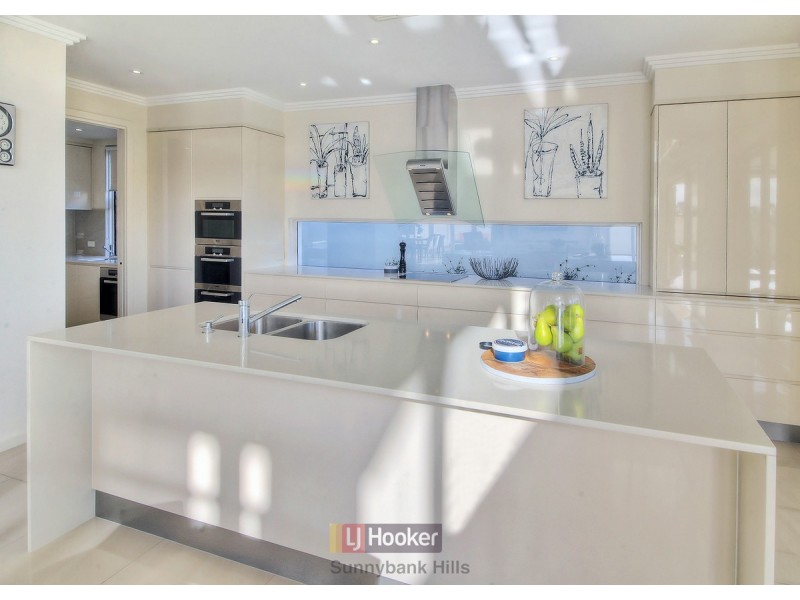 32 Windward Place, Jacobs Well QLD 4208