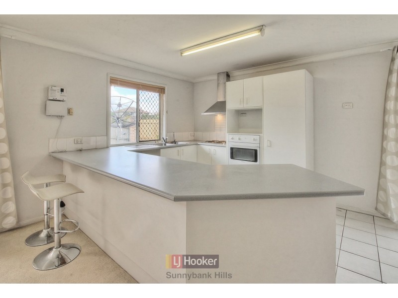 10 Tuberose Place, Calamvale QLD 4116