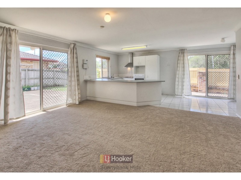 10 Tuberose Place, Calamvale QLD 4116