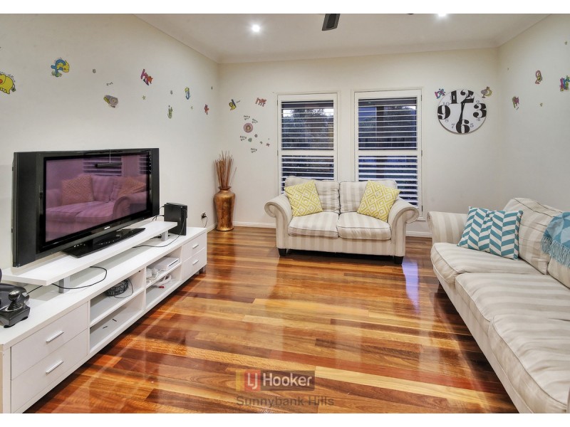 19 Cockatiel Court, Greenbank QLD 4124