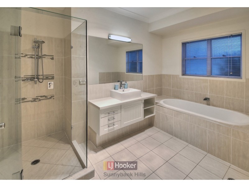 19 Cockatiel Court, Greenbank QLD 4124