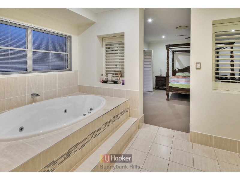 19 Cockatiel Court, Greenbank QLD 4124