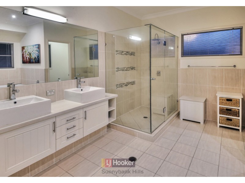 19 Cockatiel Court, Greenbank QLD 4124