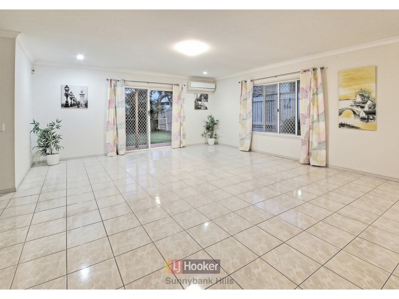 42 Cleveland Place, Stretton QLD 4116