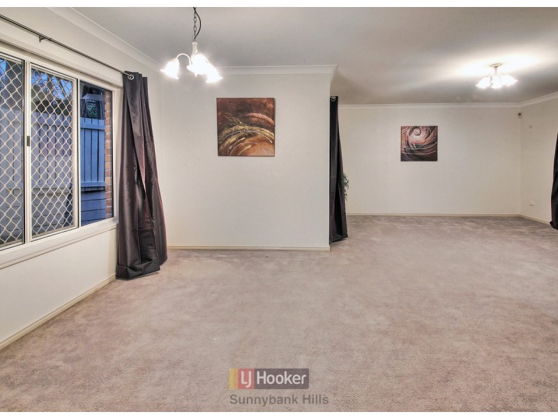 42 Cleveland Place, Stretton QLD 4116