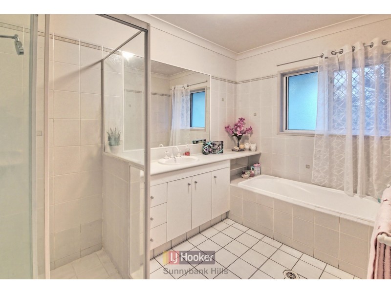 42 Cleveland Place, Stretton QLD 4116