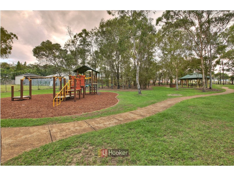 42 Cleveland Place, Stretton QLD 4116