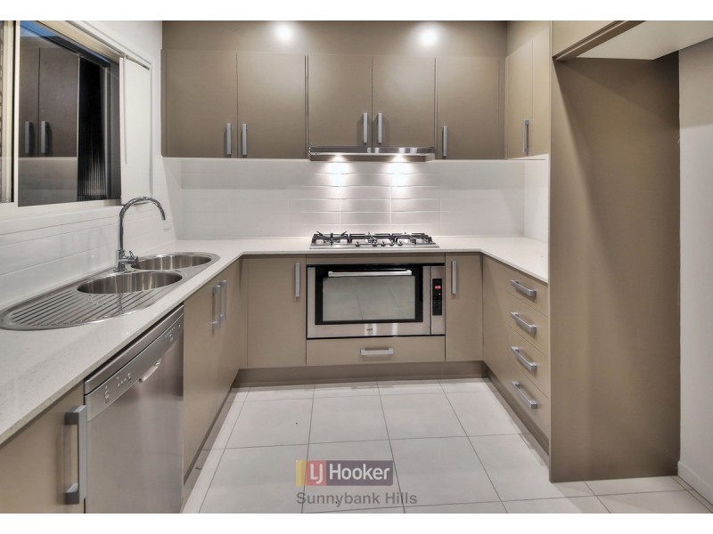 5 Argyle Place, Parkinson QLD 4115