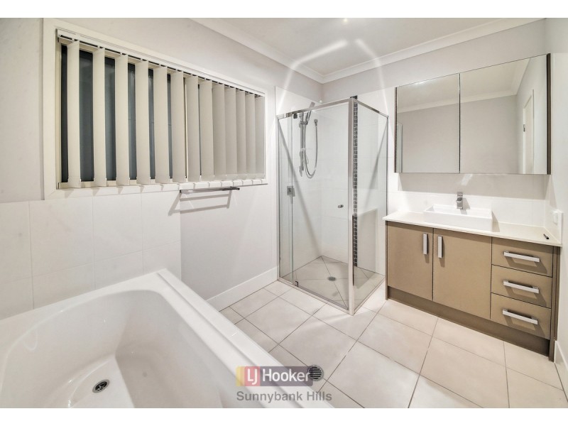 5 Argyle Place, Parkinson QLD 4115