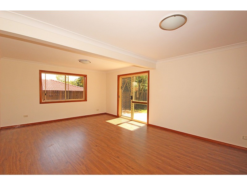 16 Taft Court, Stretton QLD 4116