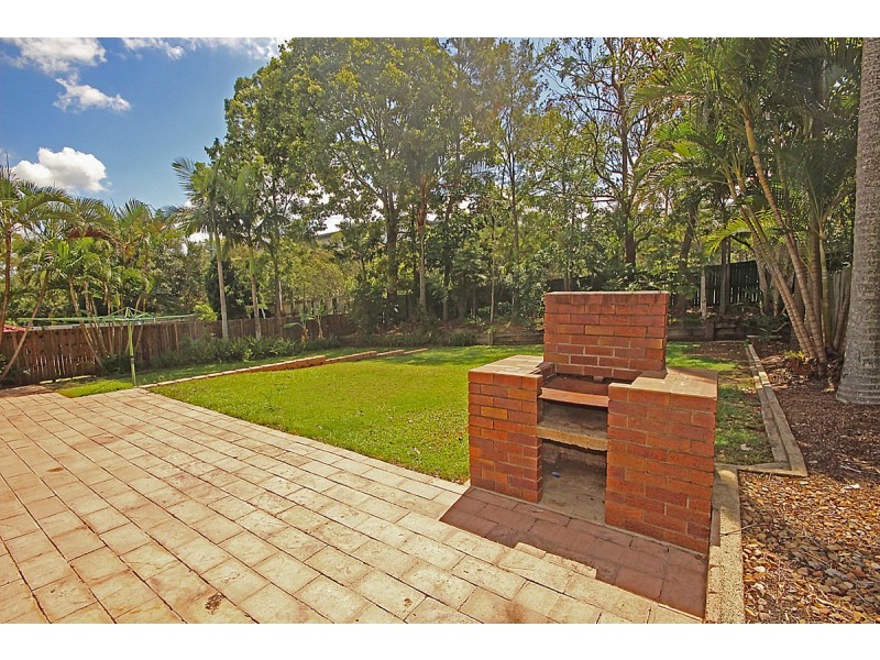 16 Taft Court, Stretton QLD 4116