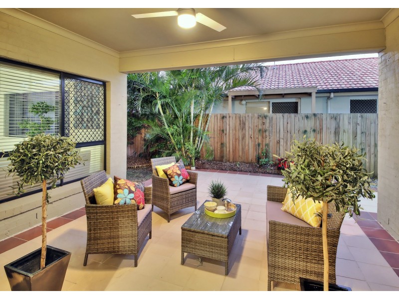 10 Lillydale Place, Calamvale QLD 4116