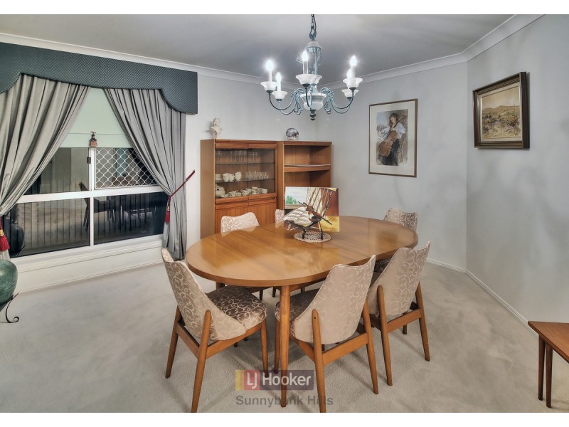 2 Poinciana Crescent, Stretton QLD 4116