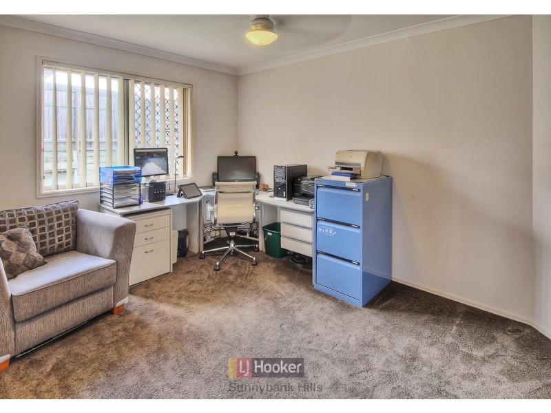 9 Innes Close, Parkinson QLD 4115