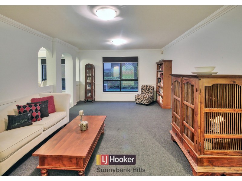76 Golden Avenue, Calamvale QLD 4116