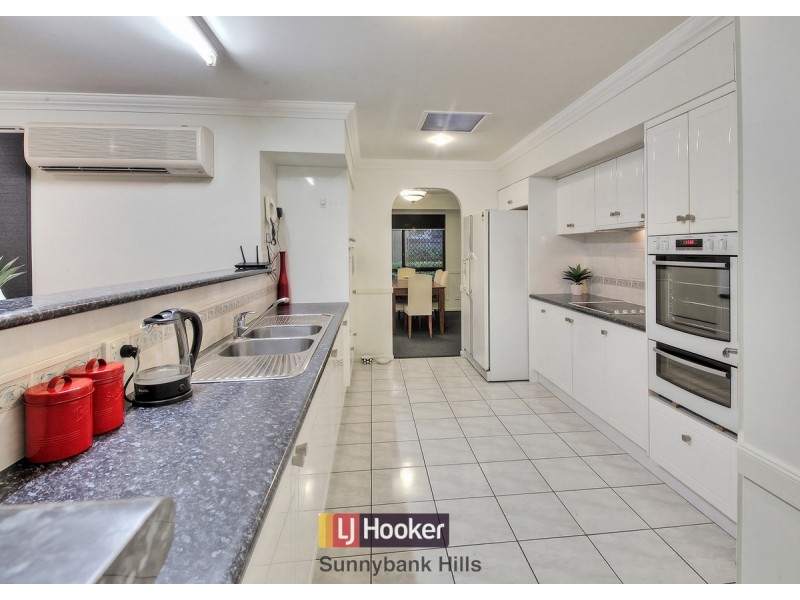76 Golden Avenue, Calamvale QLD 4116