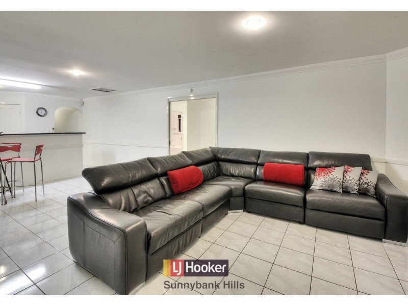 76 Golden Avenue, Calamvale QLD 4116