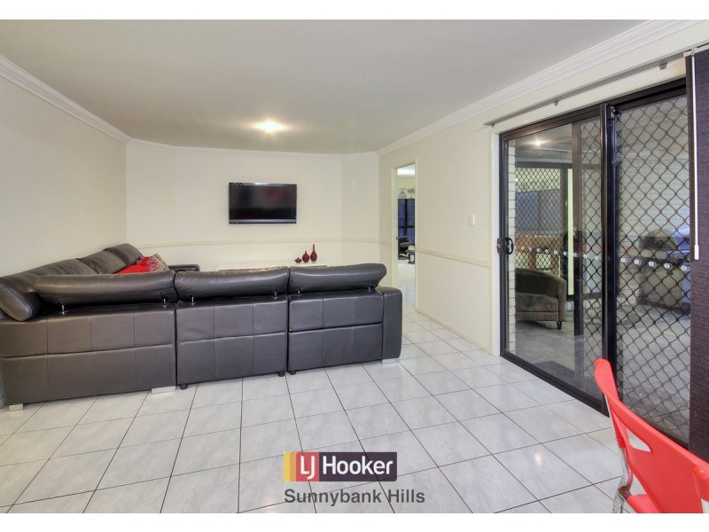 76 Golden Avenue, Calamvale QLD 4116