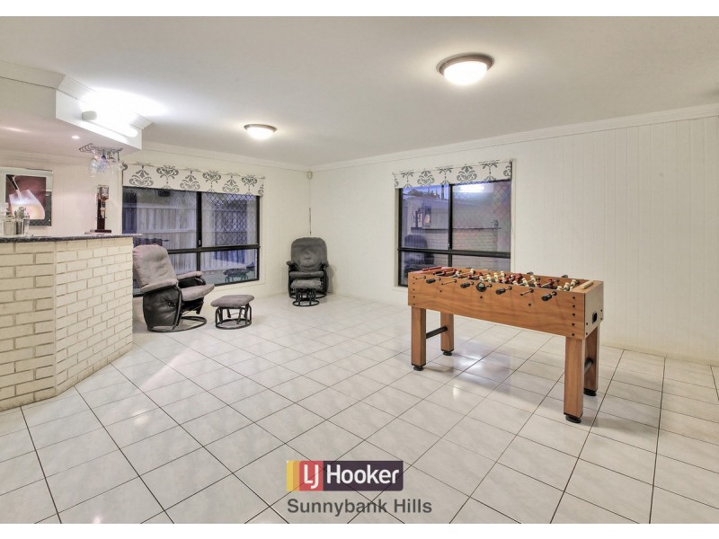 76 Golden Avenue, Calamvale QLD 4116
