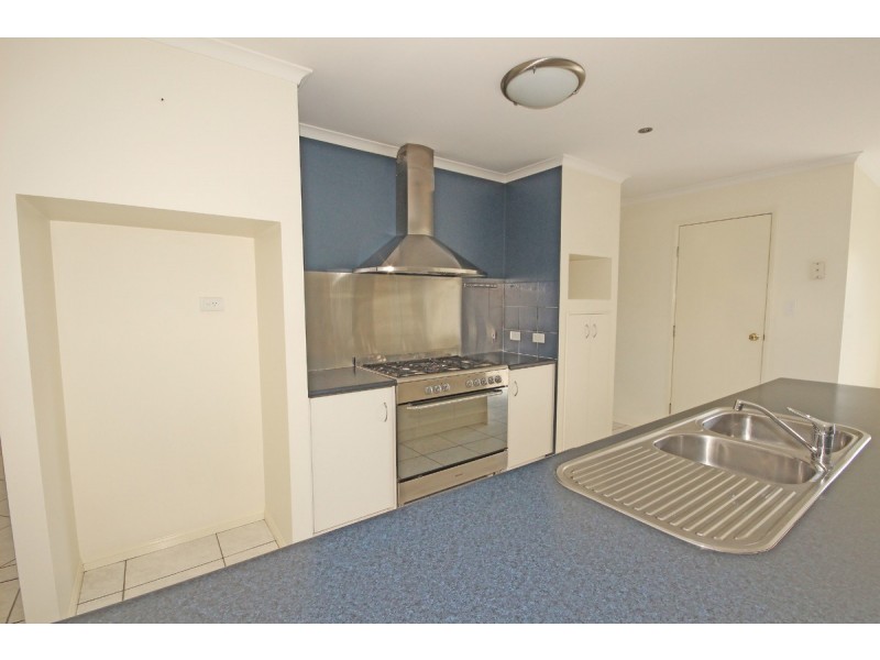 37 The Parkway, Stretton QLD 4116