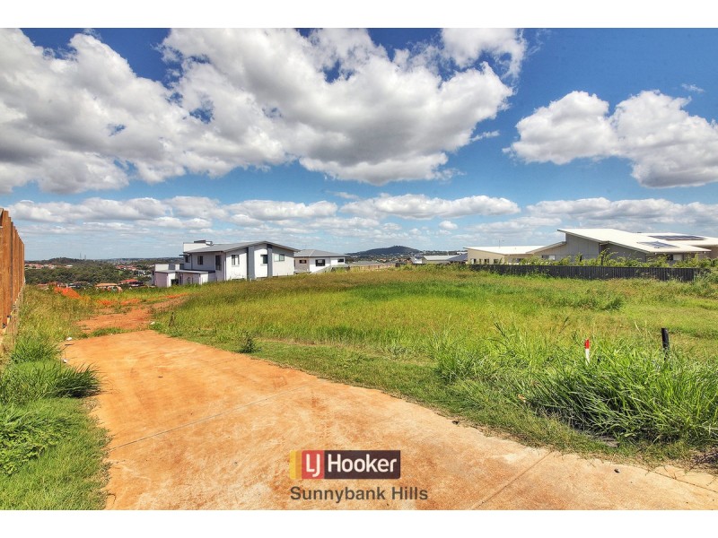 82 Ridgeview Street, Carindale QLD 4152