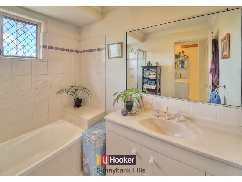 4 Cricket Street, Coopers Plains QLD 4108