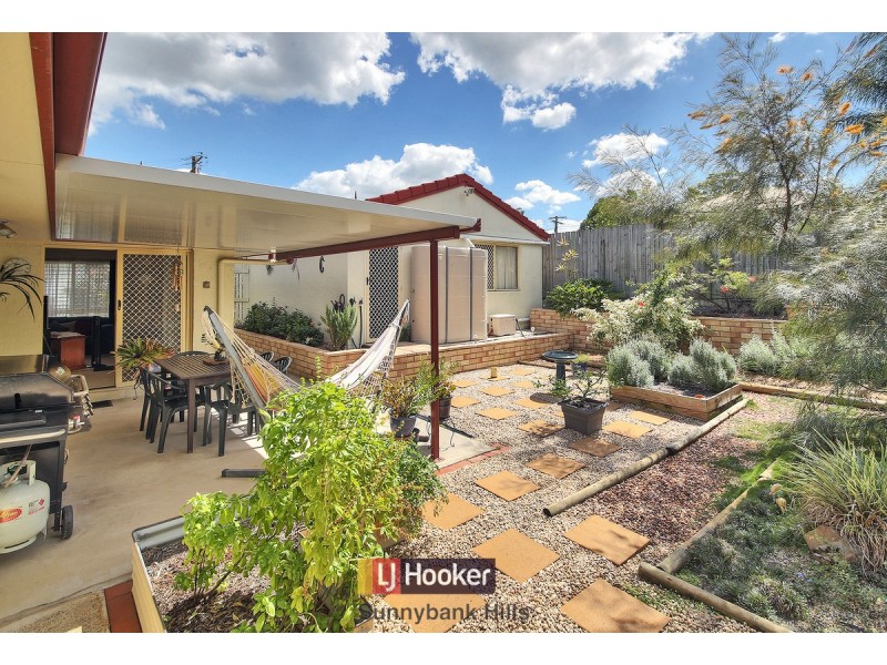 4 Cricket Street, Coopers Plains QLD 4108