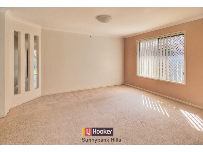 62 Watarrka Drive, Parkinson QLD 4115