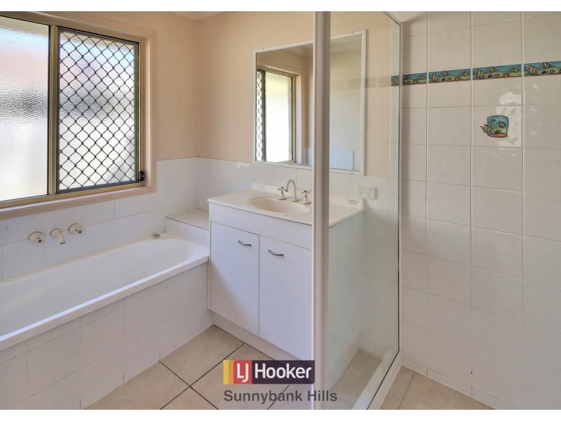 62 Watarrka Drive, Parkinson QLD 4115