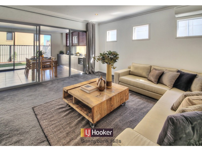 9 Golden Place, Robertson QLD 4109