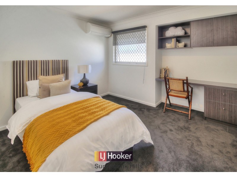 9 Golden Place, Robertson QLD 4109