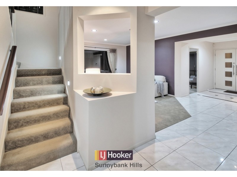 9 Trevi Close, Eight Mile Plains QLD 4113