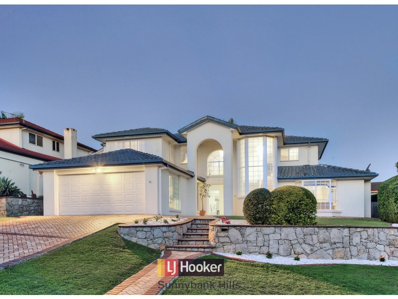 31 Windsor Place, Carindale QLD 4152