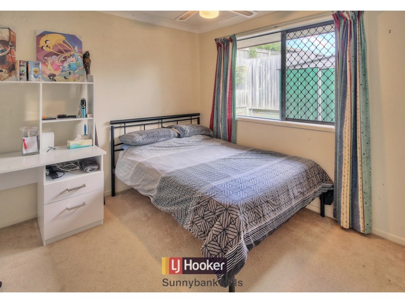 8 Cinear Court, Regents Park QLD 4118