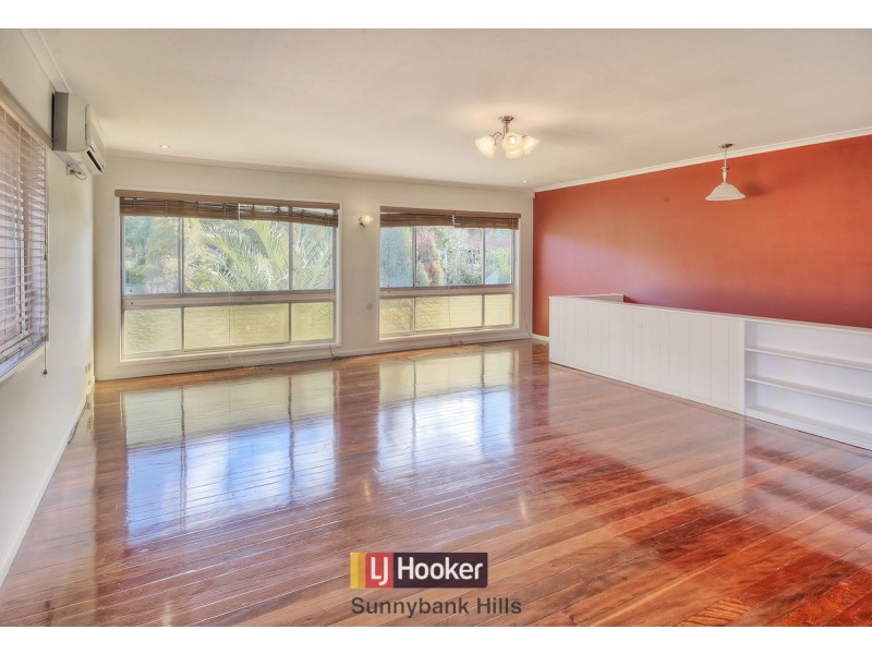 18 Holder Street, Wishart QLD 4122