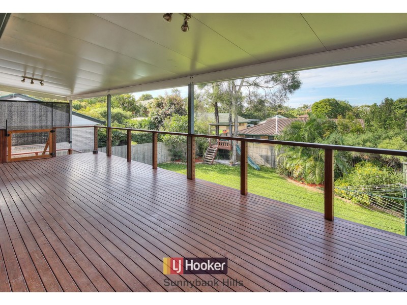 18 Holder Street, Wishart QLD 4122