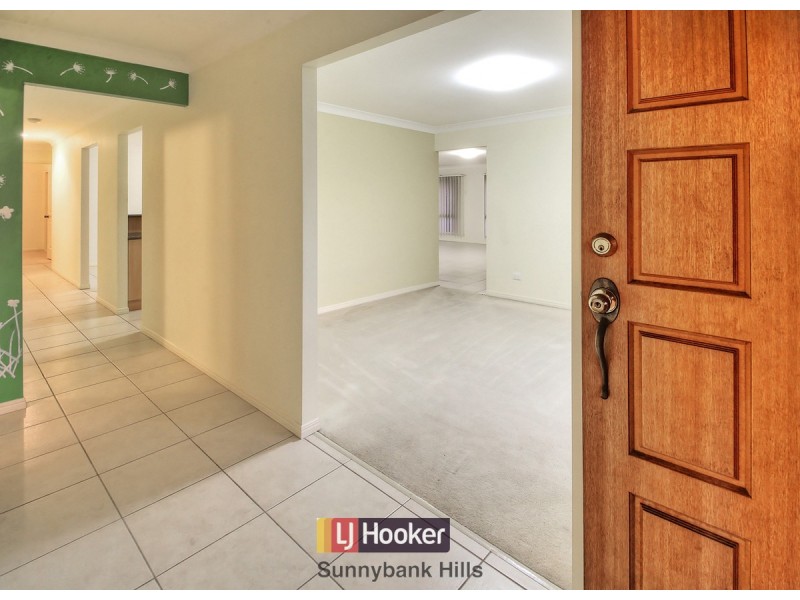 17 Hastings Close, Calamvale QLD 4116