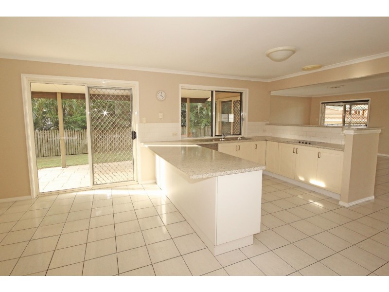 22 Hatherton Crescent, Carindale QLD 4152