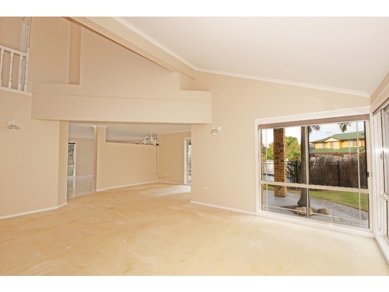 22 Hatherton Crescent, Carindale QLD 4152