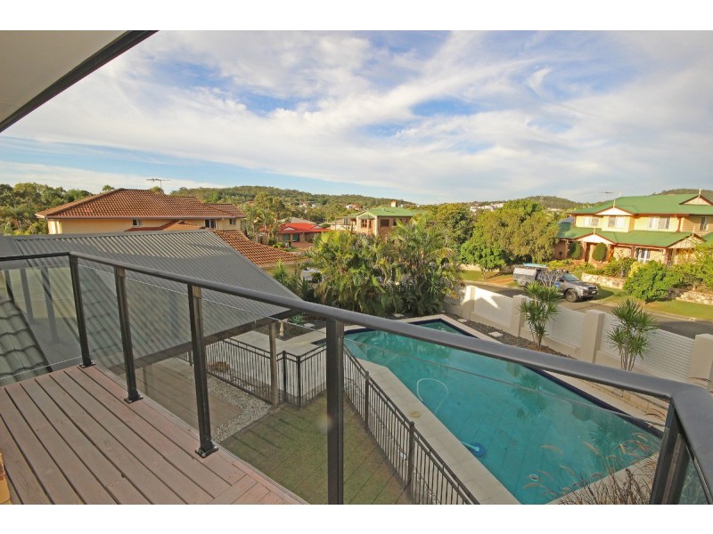 22 Hatherton Crescent, Carindale QLD 4152