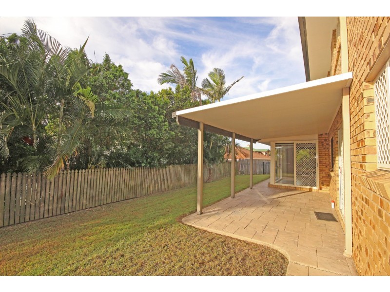 22 Hatherton Crescent, Carindale QLD 4152