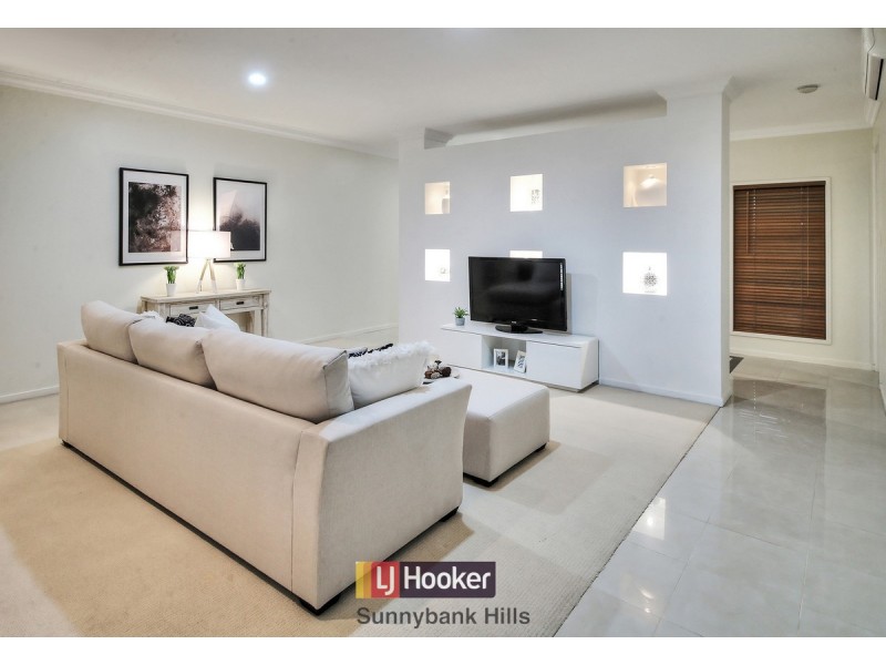 12 Breezeway Court, Kuraby QLD 4112