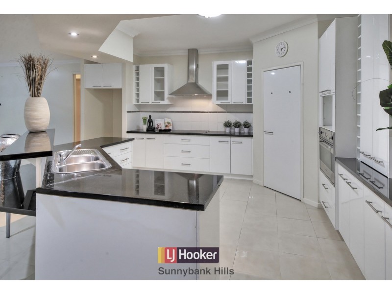12 Breezeway Court, Kuraby QLD 4112