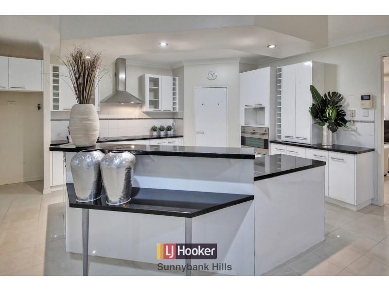 12 Breezeway Court, Kuraby QLD 4112