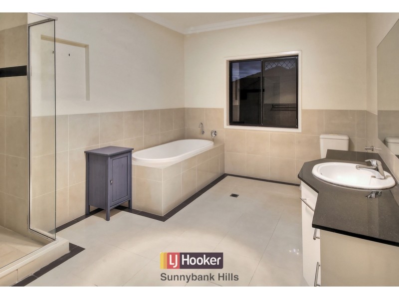 12 Breezeway Court, Kuraby QLD 4112