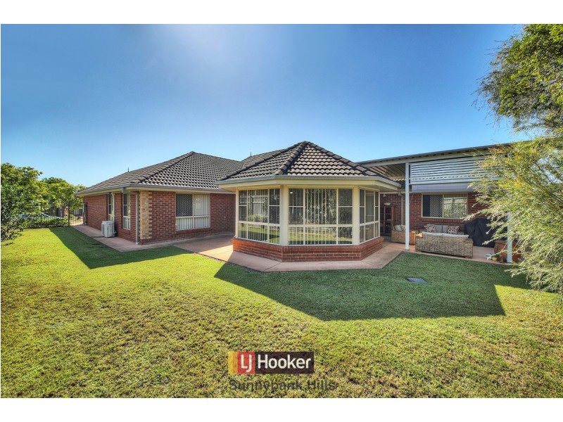 8 Albert Place, Parkinson QLD 4115