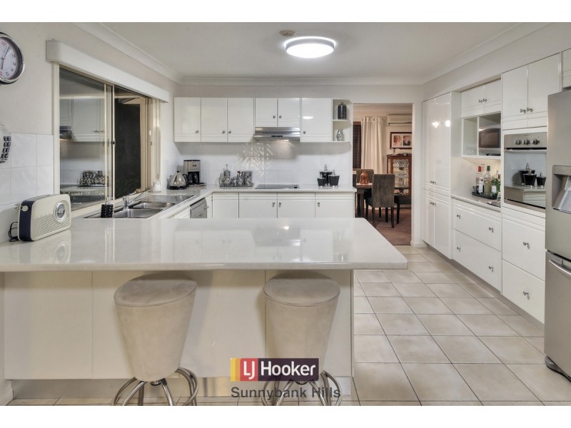 6 Tamarind Place, Stretton QLD 4116