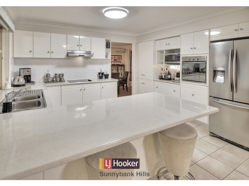 6 Tamarind Place, Stretton QLD 4116