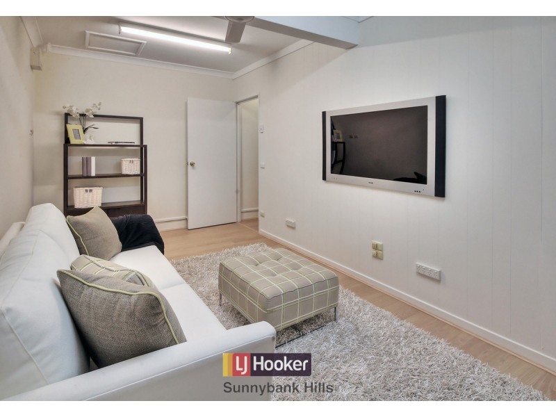 32 Arkose Street, Eight Mile Plains QLD 4113