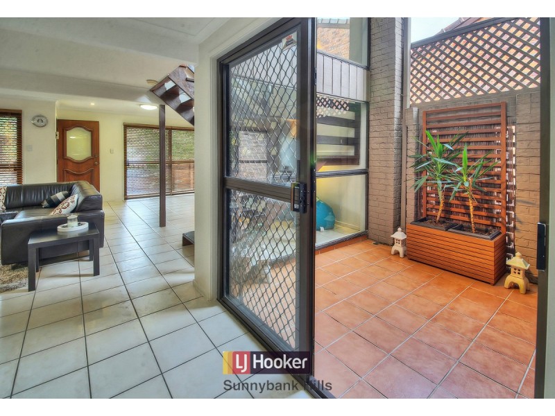 21/38 Barrett Street, Robertson QLD 4109